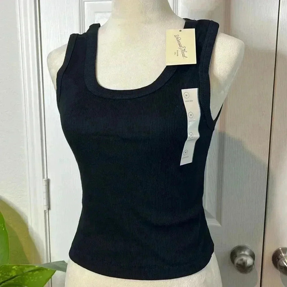 Universal Threads Women’s Ribbed Black Tank Top Size M & XL - Picture 4 of 9